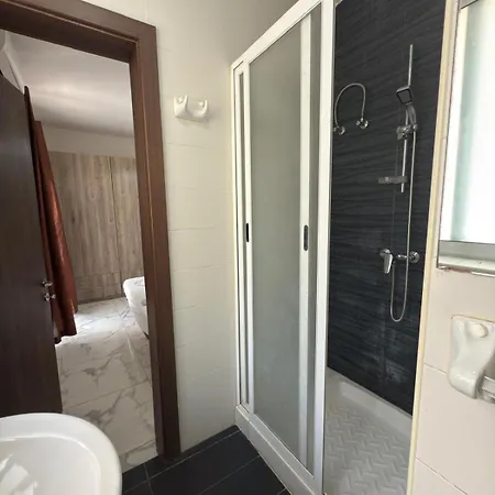 Apartment 3-bedroom In M2