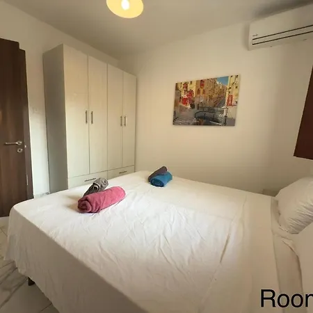 3-bedroom In M2 *