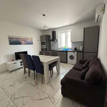 3-bedroom In M2