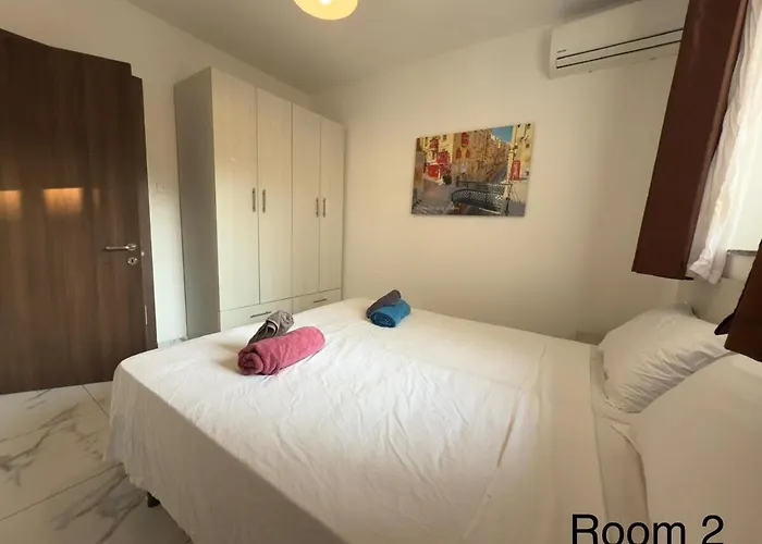 3-bedroom In M2 *