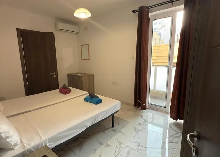 شقة 3-bedroom In M2 *